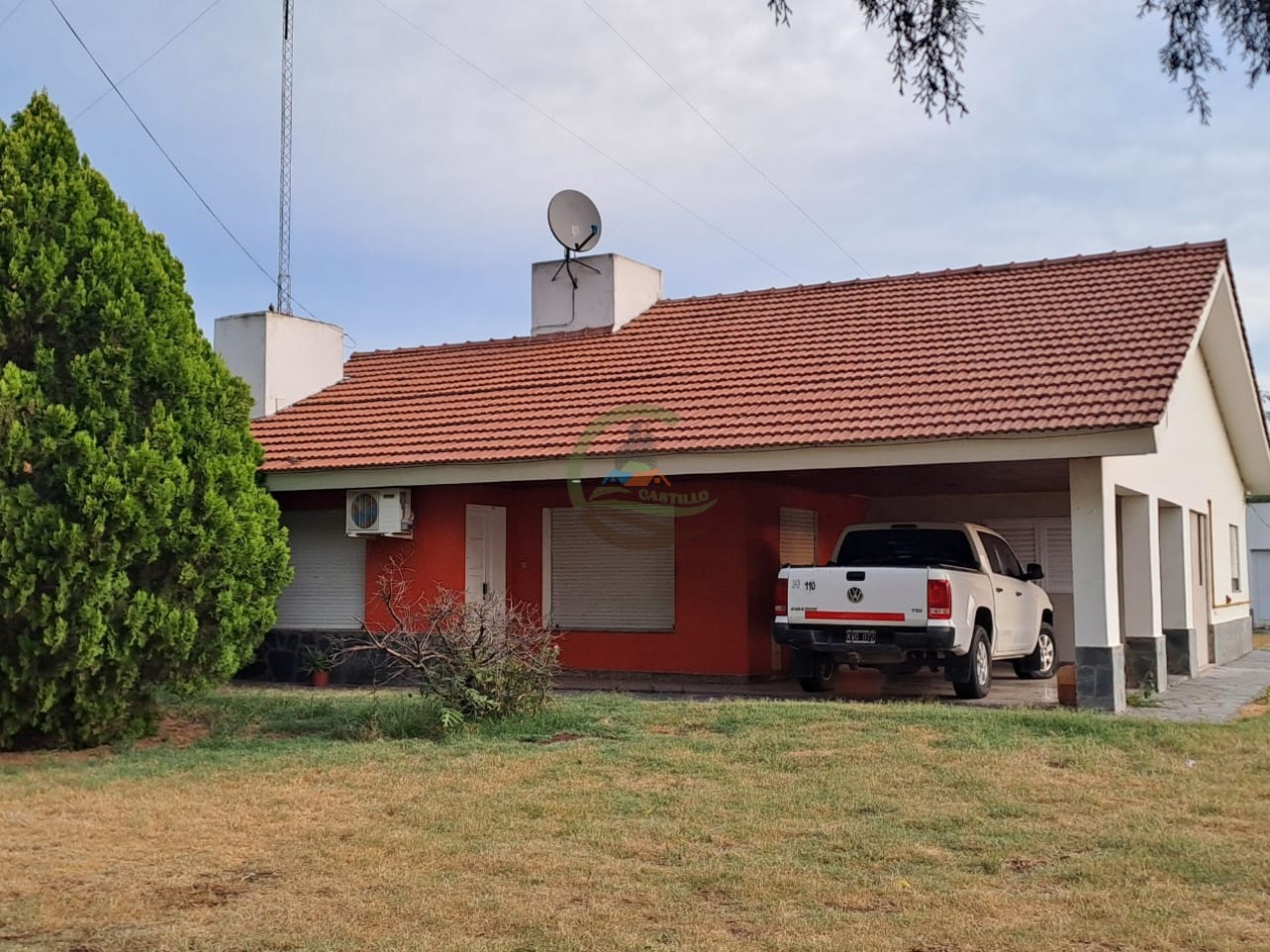 Granja Avicola con Casa - Pedernales