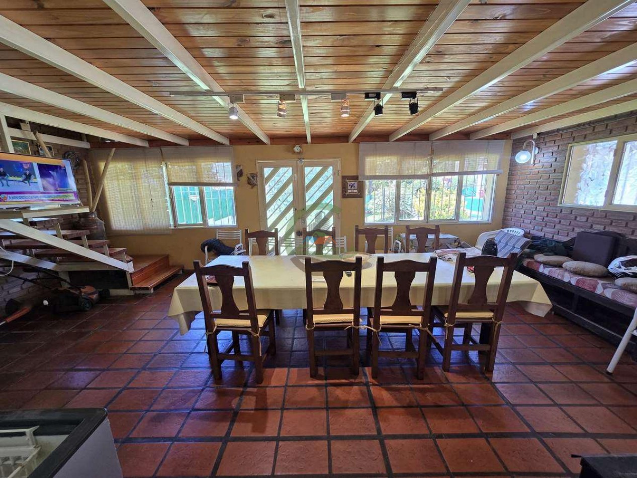 Casa 2 pisos con pileta - Villa Carlos Paz 