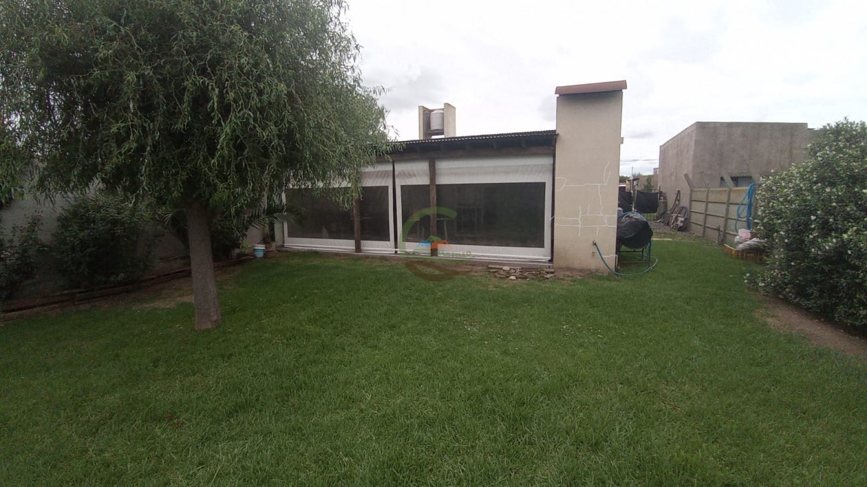 Casa con pileta - Saladillo