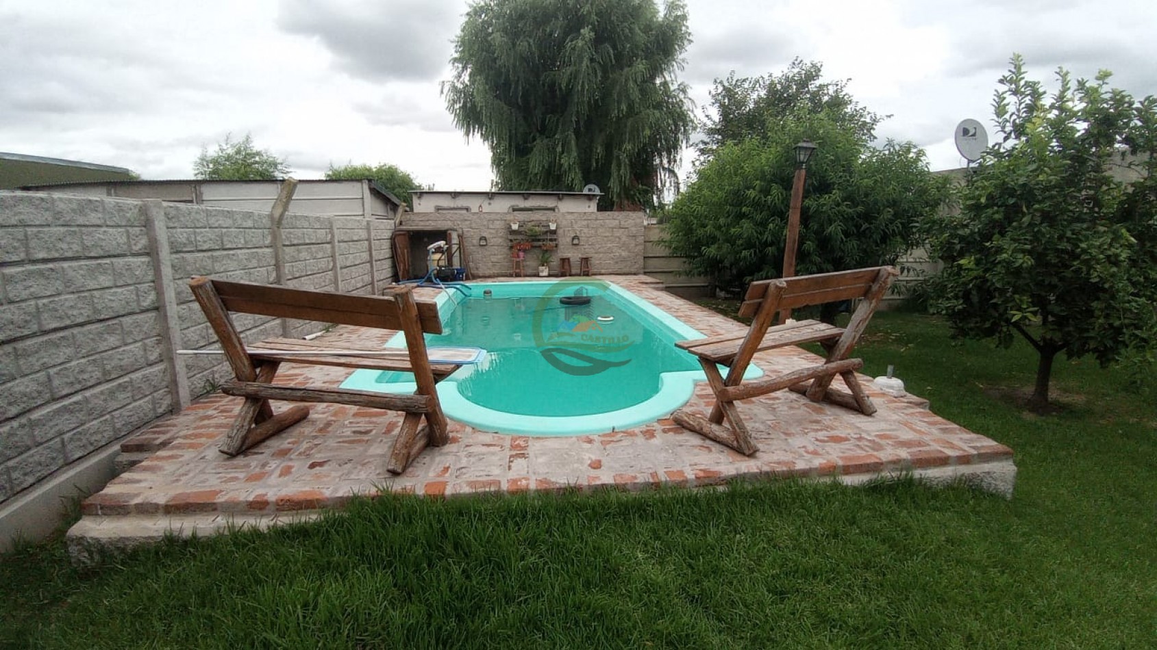 Casa con pileta - Saladillo