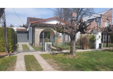 Casa 5 amb - Gonnet - La Plata